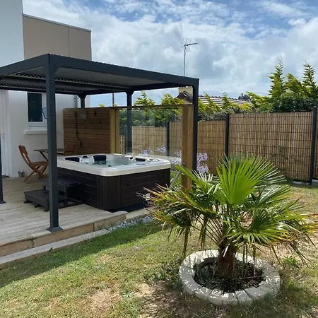 Villa Escale A 2 Dans Le Skiff, Bord De Et